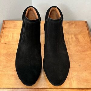 GENTLE SOULS BY KENNETH COLE NARA BLACK SUEDE BOOTIE‎ WEDGE 2” HEEL SZ 11